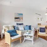 Yachthafenblick Nr 5 *