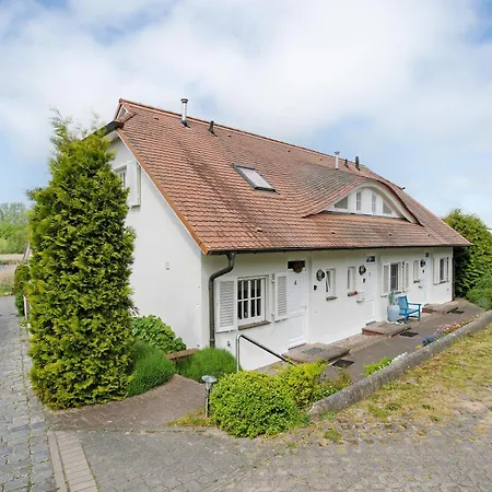 Yachthafenblick Nr 5 *