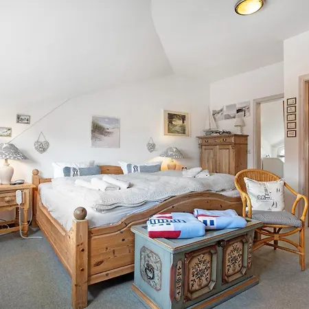 Yachthafenblick Nr 5 דירה